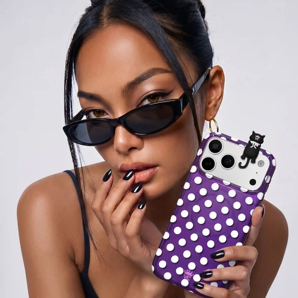 Lucky Kitten Phone Hugger